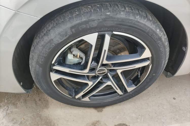 Used Roewe D7 2023 DMH 125km Flagship Edition Exterior 4
