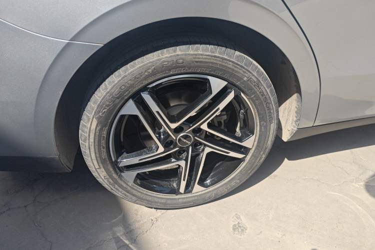 Used Roewe D7 2023 DMH 125km Flagship Edition Exterior 5
