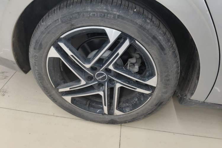 Used Roewe D7 2023 DMH 125km Excellence Edition Exterior 5