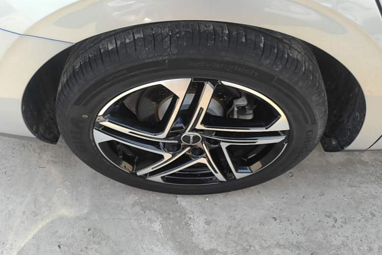 Used Roewe D7 2023 DMH 125km Flagship Edition Exterior 5