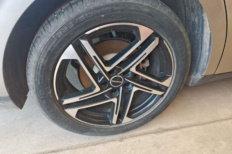 Used Roewe D7 2023 DMH 125km Flagship Edition Exterior 8