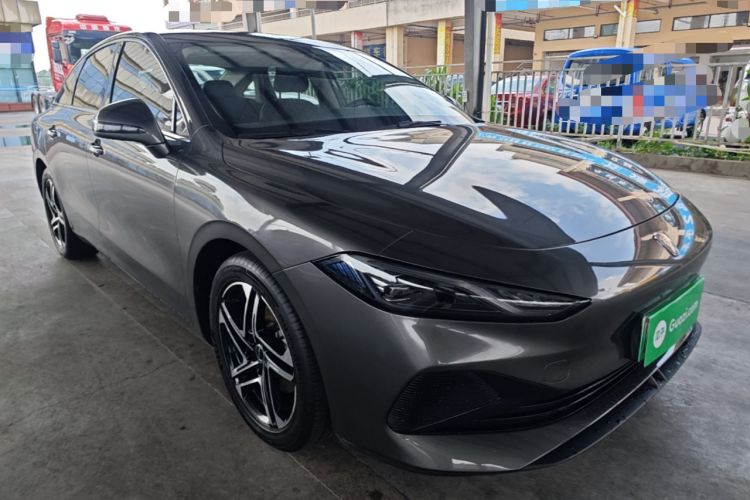 Used Roewe D7 2023 DMH 125km Superior Edition Front Right 45 Deg
