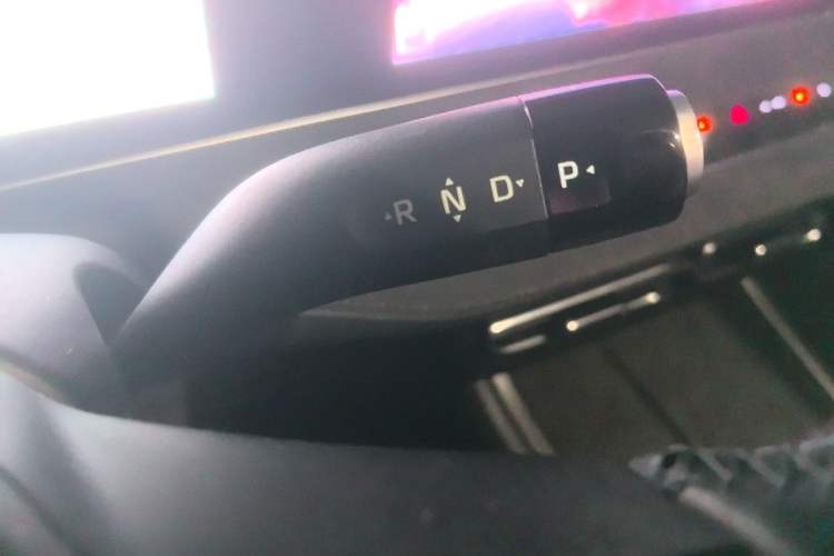 Used Roewe D7 2023 DMH 125km Flagship Edition Gear Lever