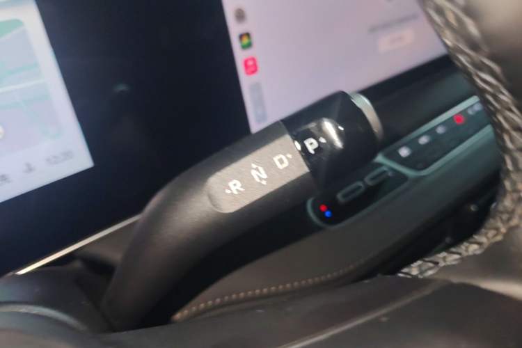Used Roewe D7 2023 DMH 125km Superior Edition Gear Lever