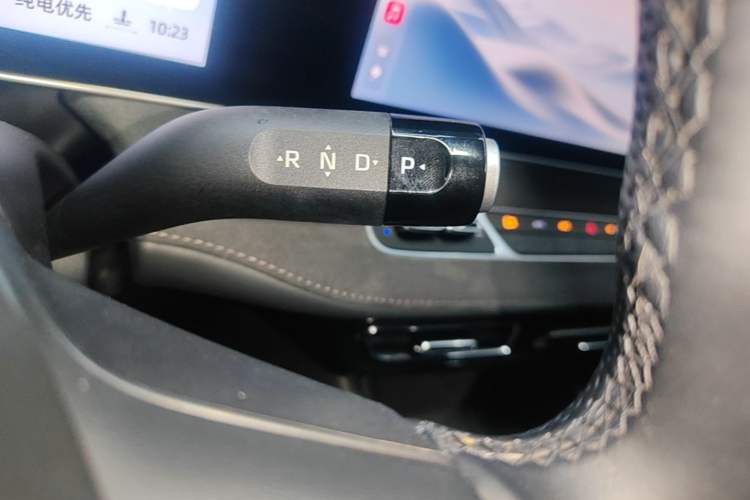 Used Roewe D7 2023 DMH 125km Flagship Edition Gear Lever