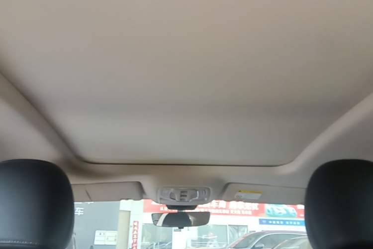 Used Roewe D7 2023 DMH 125km Excellence Edition Headliner