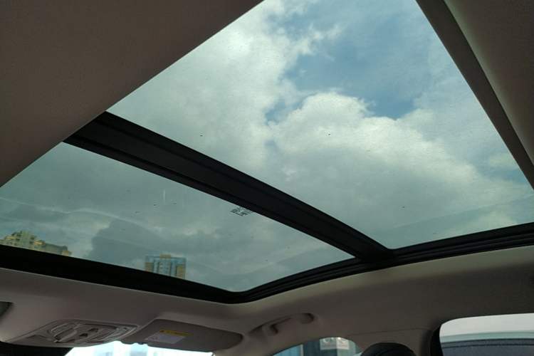 Used Roewe D7 2023 DMH 125km Flagship Edition Headliner