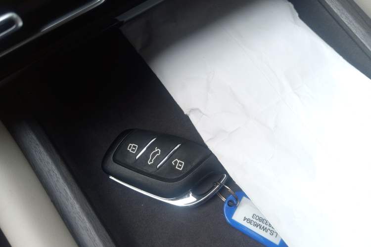 Used Roewe D7 2023 DMH 125km Flagship Edition Interior 1