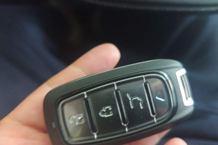 Used Roewe D7 2023 DMH 125km Excellence Edition Interior 1