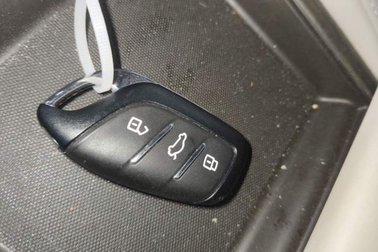 Used Roewe D7 2023 DMH 125km Excellence Edition Interior 1