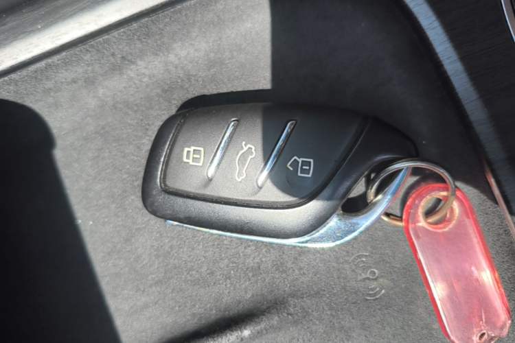 Used Roewe D7 2023 DMH 125km Flagship Edition Interior 1
