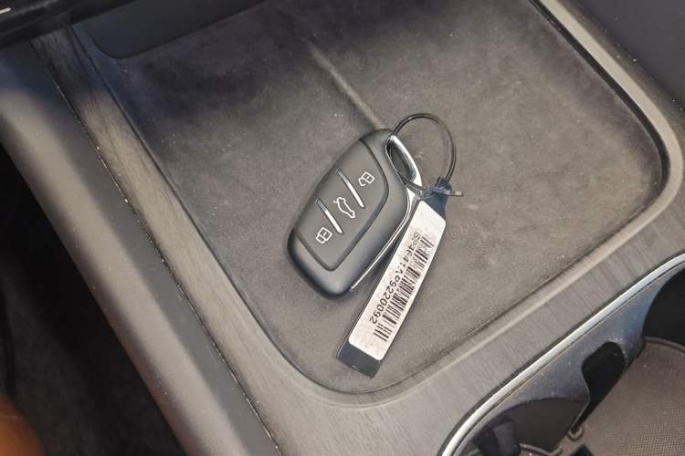 Used Roewe D7 2023 DMH 125km Flagship Edition Interior 1