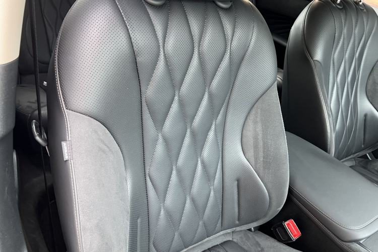 Used Roewe D7 2023 DMH 125km Excellence Edition Interior 11