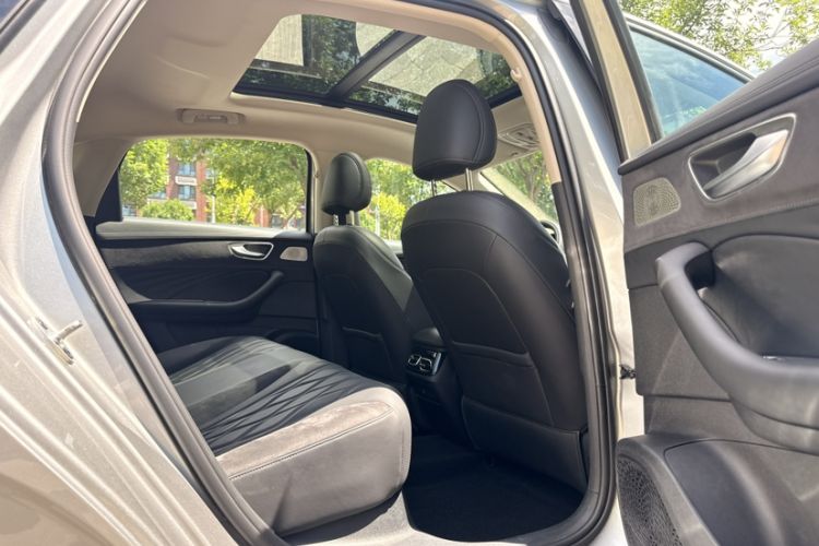 Used Roewe D7 2023 DMH 125km Flagship Edition Interior 2