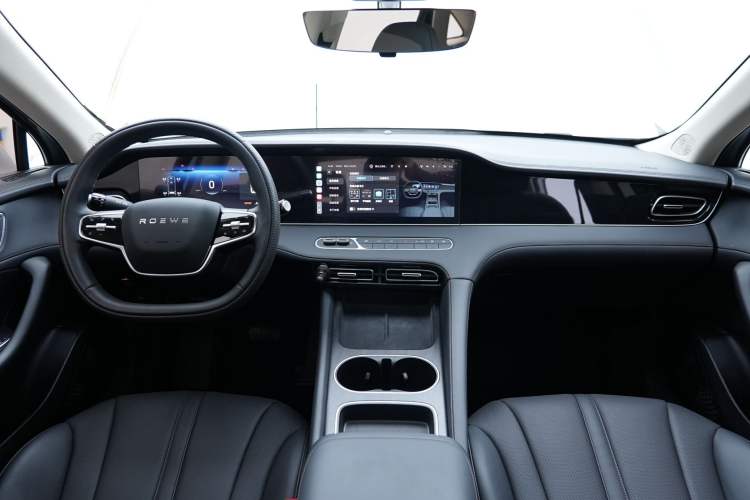 Used Roewe D7 2023 DMH 125km Superior Edition Interior 2