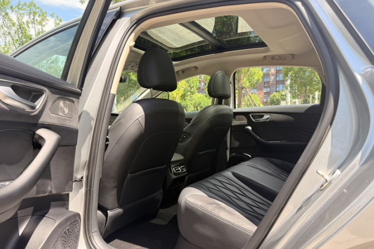 Used Roewe D7 2023 DMH 125km Flagship Edition Interior 3