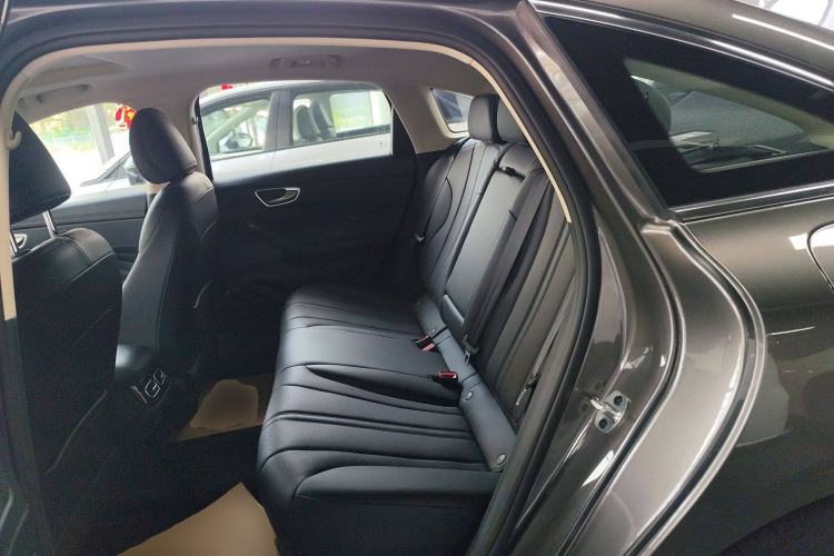 Used Roewe D7 2023 DMH 125km Superior Edition Interior 4