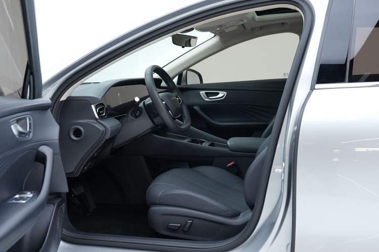 Used Roewe D7 2023 DMH 125km Superior Edition Interior 5