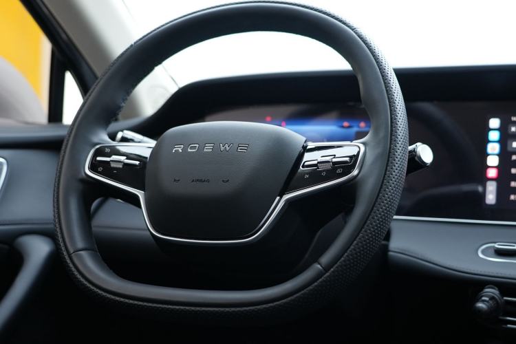 Used Roewe D7 2023 DMH 125km Superior Edition Interior 7