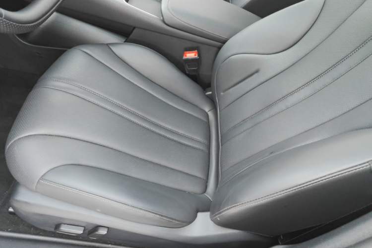 Used Roewe D7 2023 DMH 125km Superior Edition Left Front Seat