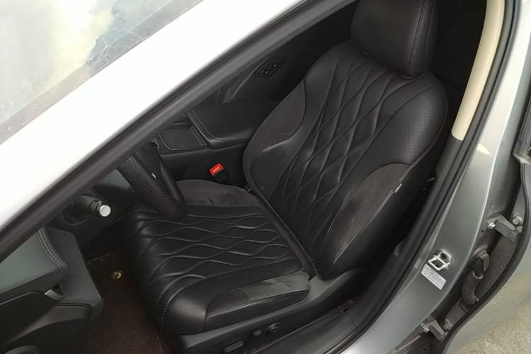 Used Roewe D7 2023 DMH 125km Flagship Edition Left Front Seat