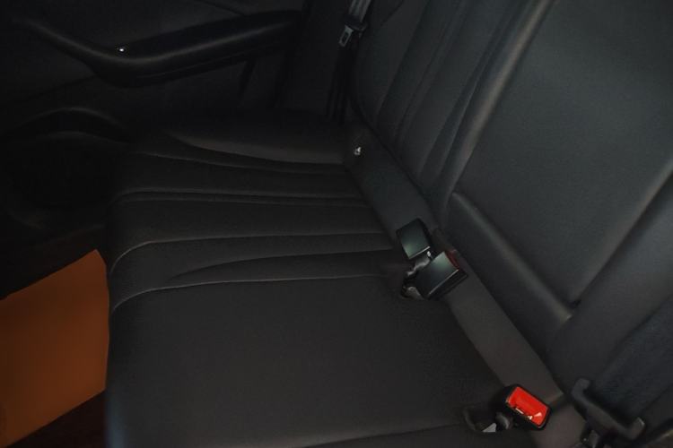 Used Roewe D7 2023 DMH 125km Superior Edition Left Rear Seat