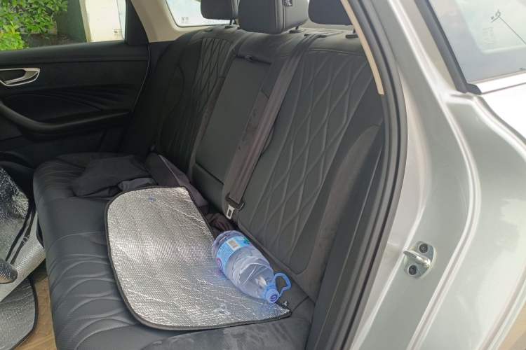 Used Roewe D7 2023 DMH 125km Flagship Edition Left Rear Seat