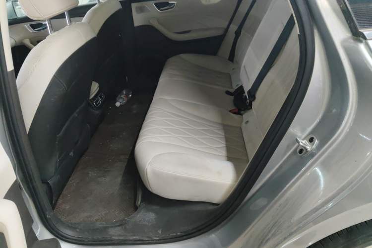Used Roewe D7 2023 DMH 125km Excellence Edition Left Rear Seat