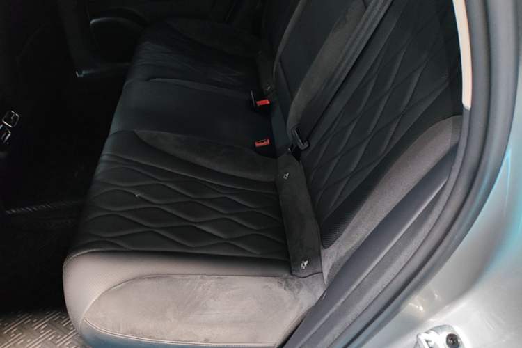 Used Roewe D7 2023 DMH 125km Flagship Edition Left Rear Seat