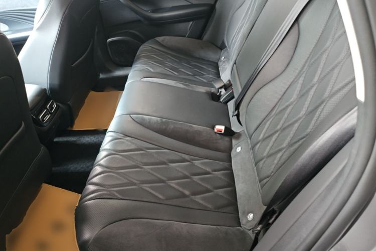 Used Roewe D7 2023 DMH 125km Excellence Edition Left Rear Seat