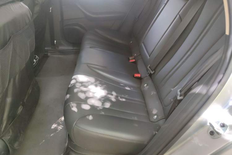 Used Roewe D7 2023 DMH 125km Superior Edition Left Rear Seat