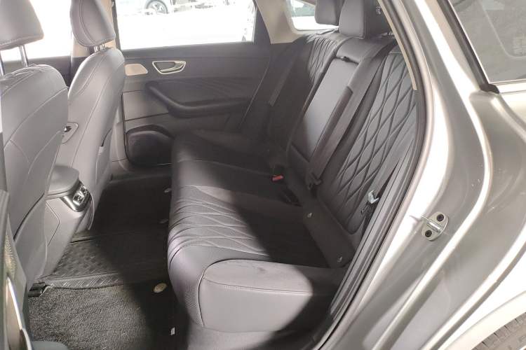 Used Roewe D7 2023 DMH 125km Flagship Edition Left Rear Seat