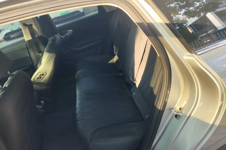 Used Roewe D7 2023 DMH 125km Flagship Edition Left Rear Seat