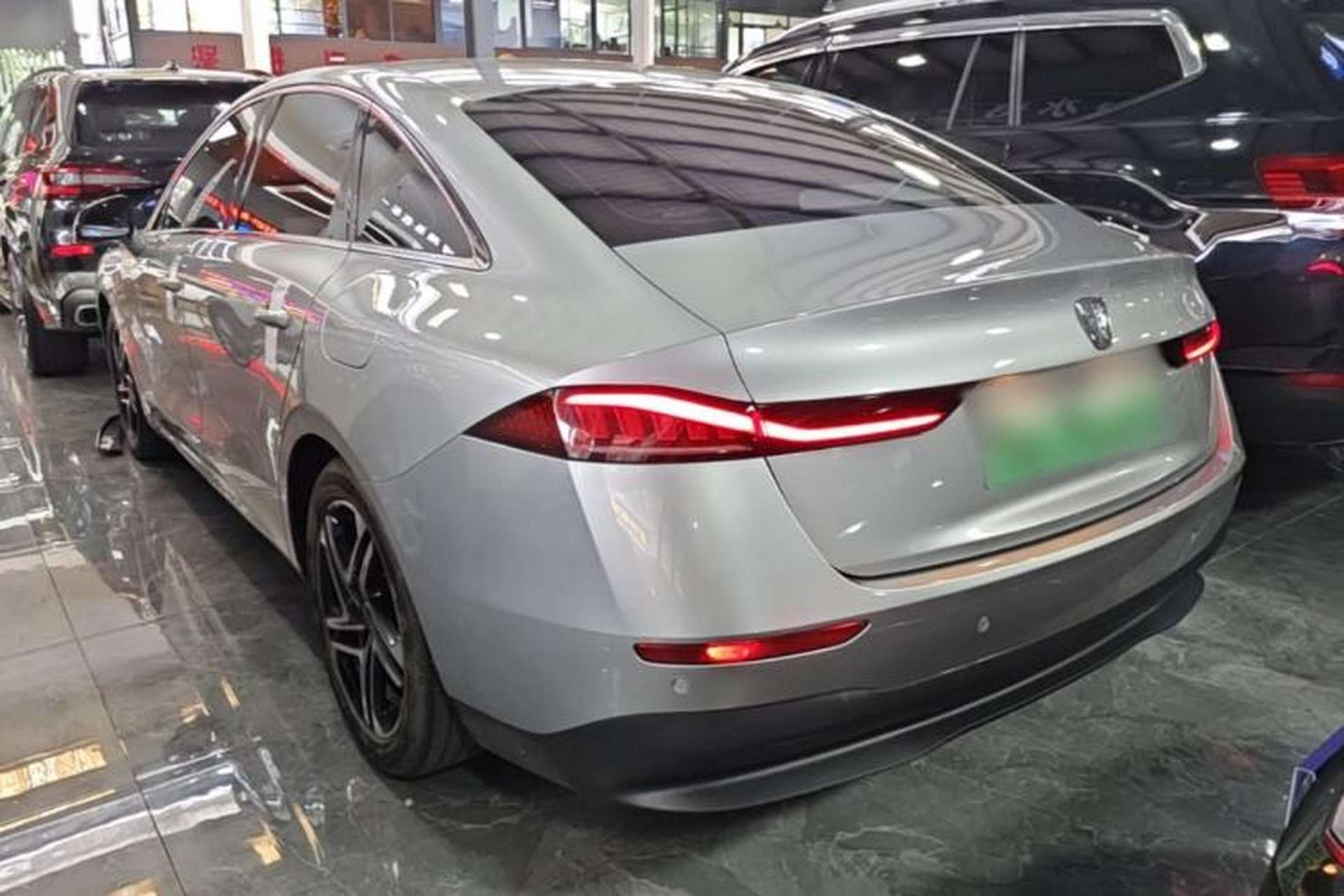 Used Roewe D7 2023 DMH 125km Excellence Edition Rear Left 45 Deg