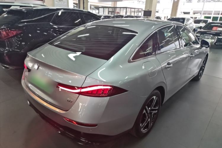 Used Roewe D7 2023 DMH 125km Flagship Edition Rear Right 45 Deg