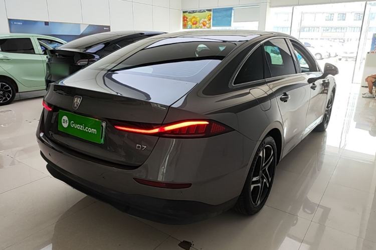 Used Roewe D7 2023 DMH 125km Excellence Edition Rear Right 45 Deg