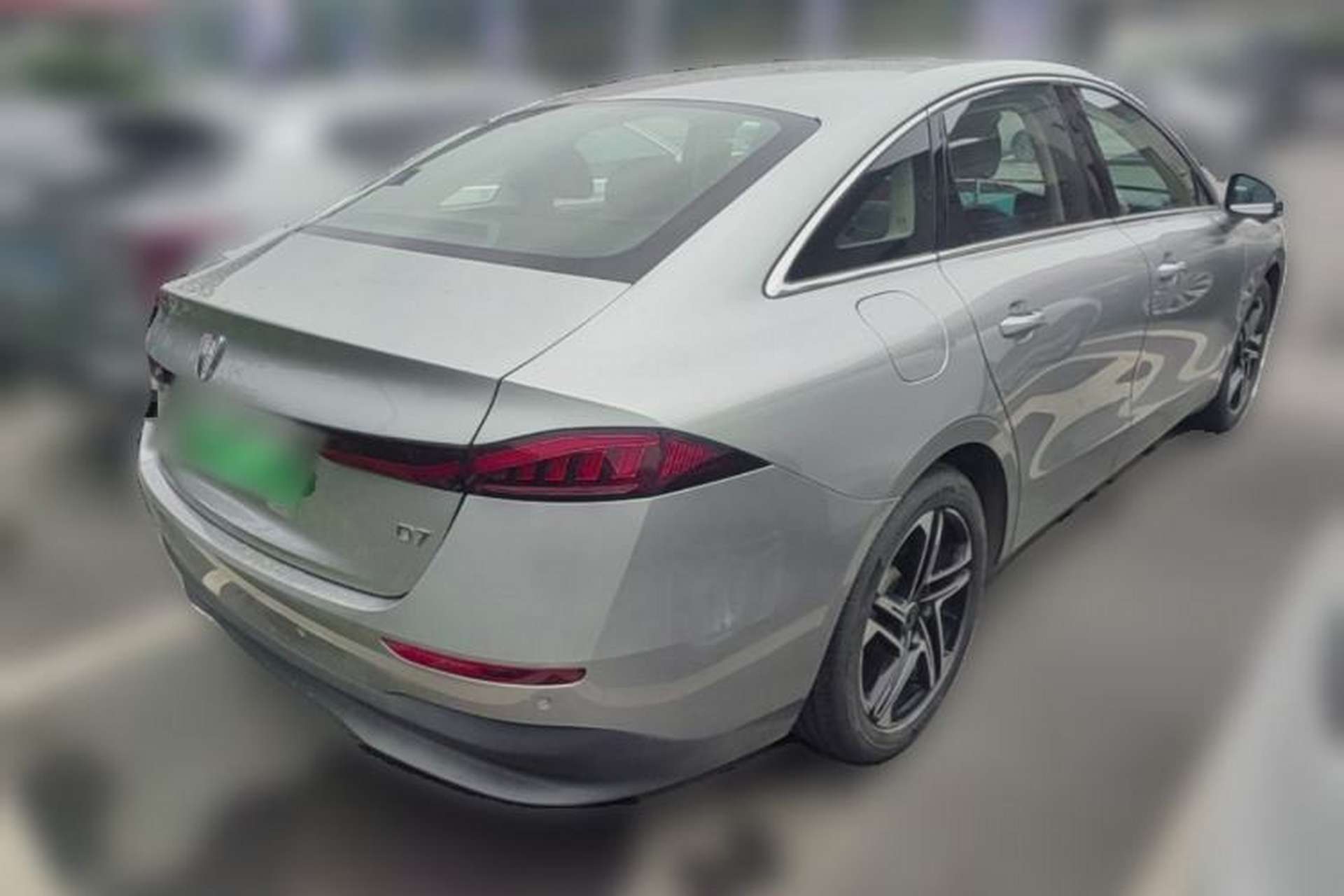Used Roewe D7 2023 DMH 125km Flagship Edition Rear Right 45 Deg
