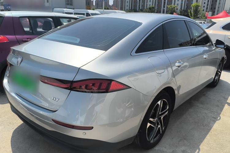 Used Roewe D7 2023 DMH 125km Flagship Edition Rear Right 45 Deg