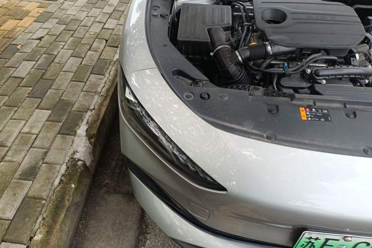 Used Roewe D7 2023 DMH 125km Flagship Edition Right Front Headlight