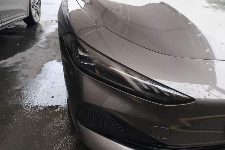 Used Roewe D7 2023 DMH 125km Excellence Edition Right Front Headlight