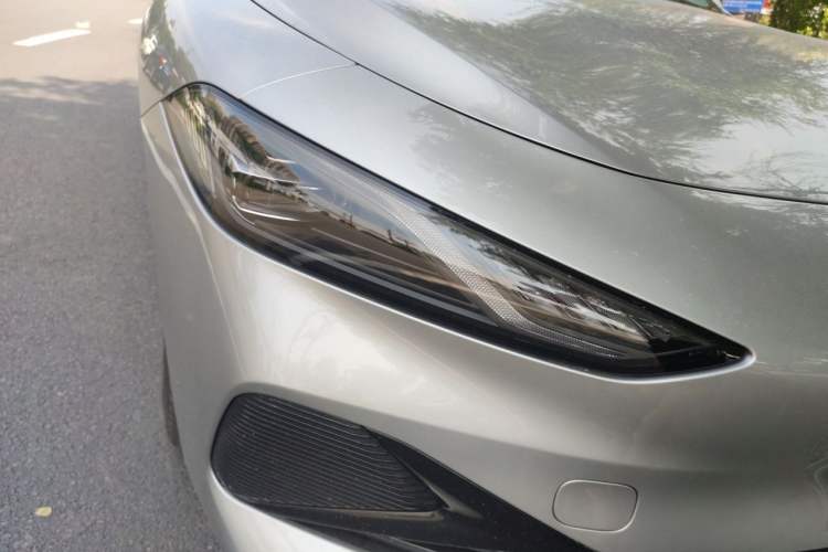 Used Roewe D7 2023 DMH 125km Superior Edition Right Front Headlight