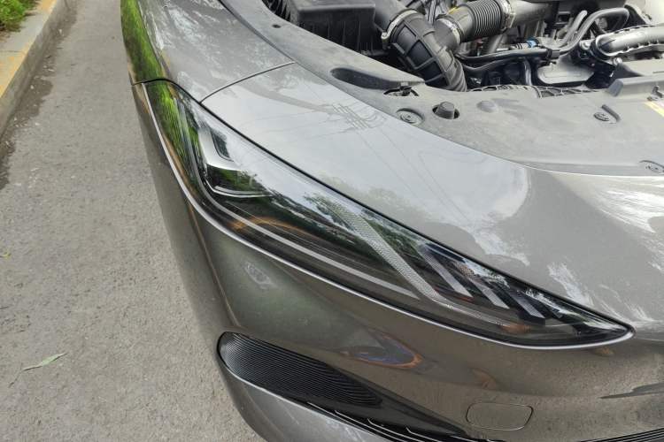 Used Roewe D7 2023 DMH 125km Excellence Edition Right Front Headlight