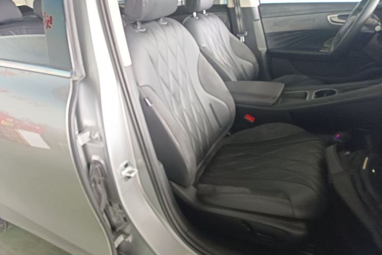 Used Roewe D7 2023 DMH 125km Flagship Edition Right Front Seat