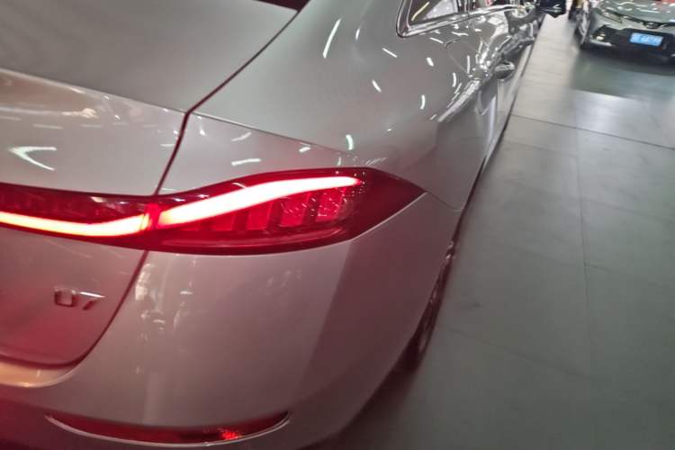 Used Roewe D7 2023 DMH 125km Flagship Edition Right Rear Taillight
