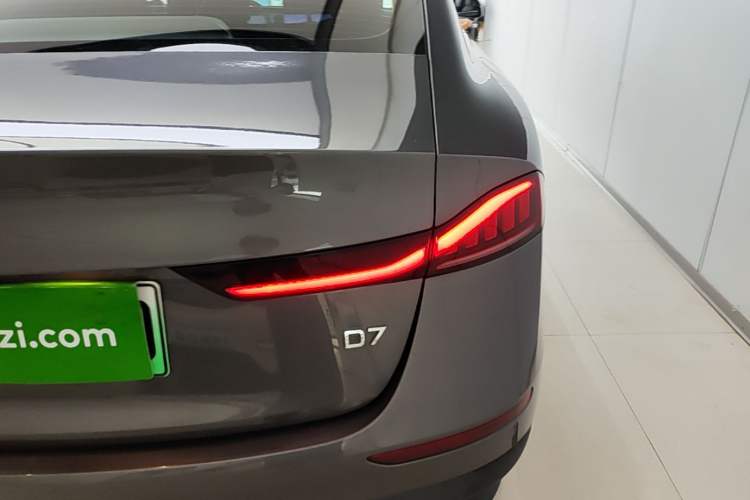 Used Roewe D7 2023 DMH 125km Excellence Edition Right Rear Taillight