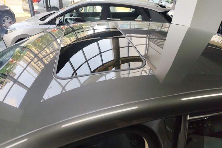 Used Roewe D7 2023 DMH 125km Superior Edition Roof