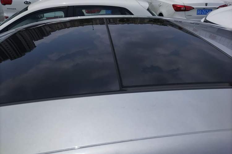 Used Roewe D7 2023 DMH 125km Flagship Edition Roof