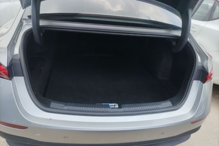 Used Roewe D7 2023 DMH 125km Flagship Edition Trunk
