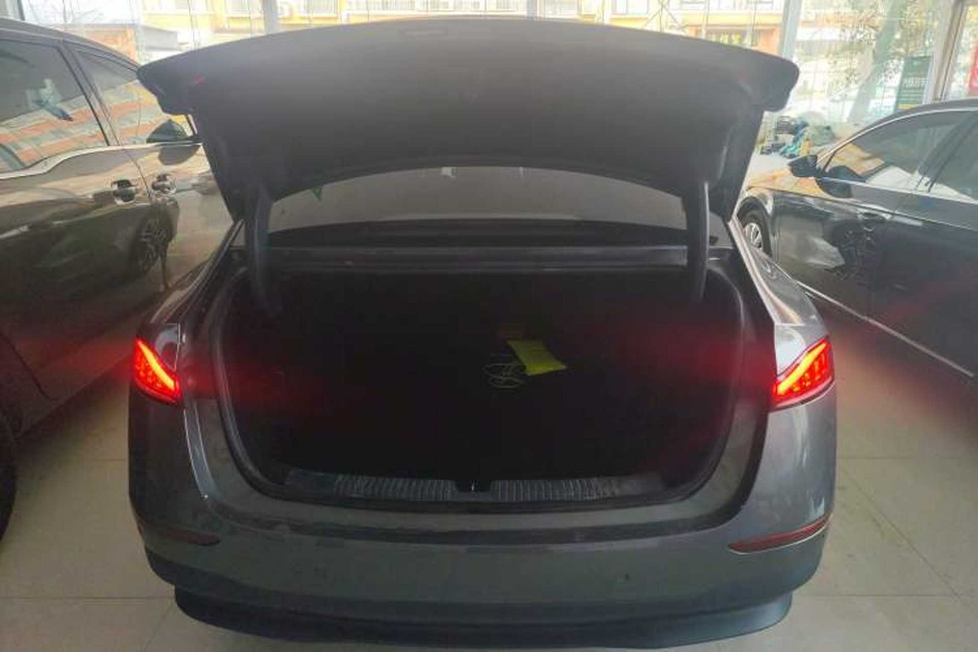 Used Roewe D7 2023 DMH 125km Excellence Edition Trunk