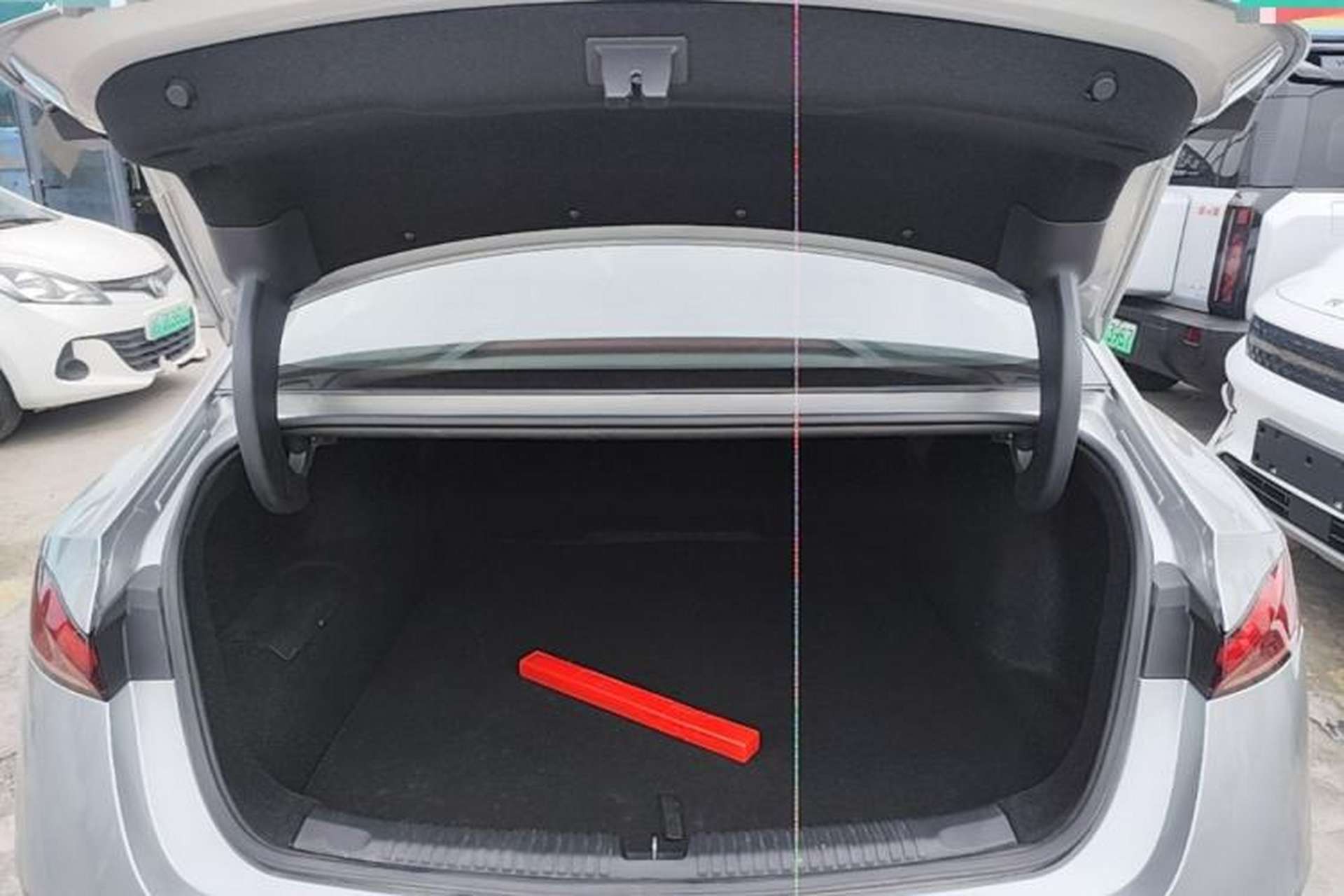 Used Roewe D7 2023 DMH 125km Flagship Edition Trunk